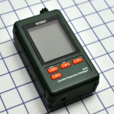 Máy đo nhiệt độ độ ẩm Extech SD500 (có bộ ghi) (1)
