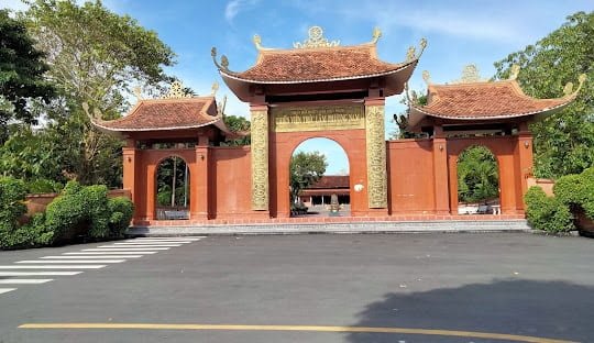 Trúc Lâm Phương Nam Zen monastery