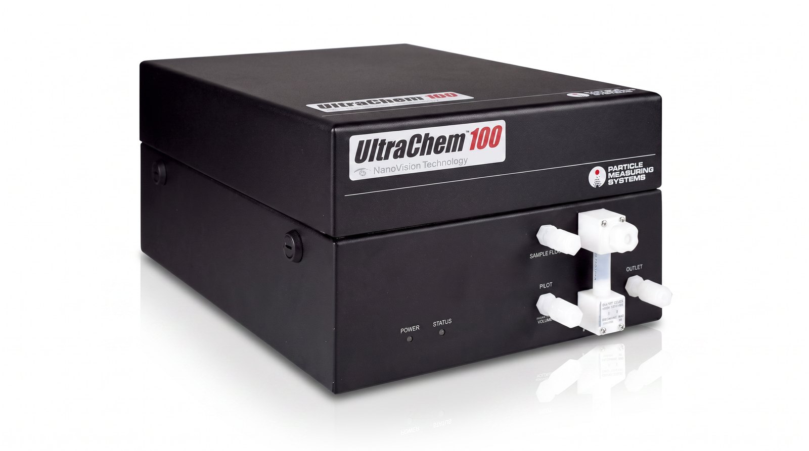 Máy đếm hạt hoá chất PMS UltraChem 100 nhìn ba phần tư trên nền trắng — thân đen, nhãn UltraChem 100 và cụm van nhựa trắng mặt trước