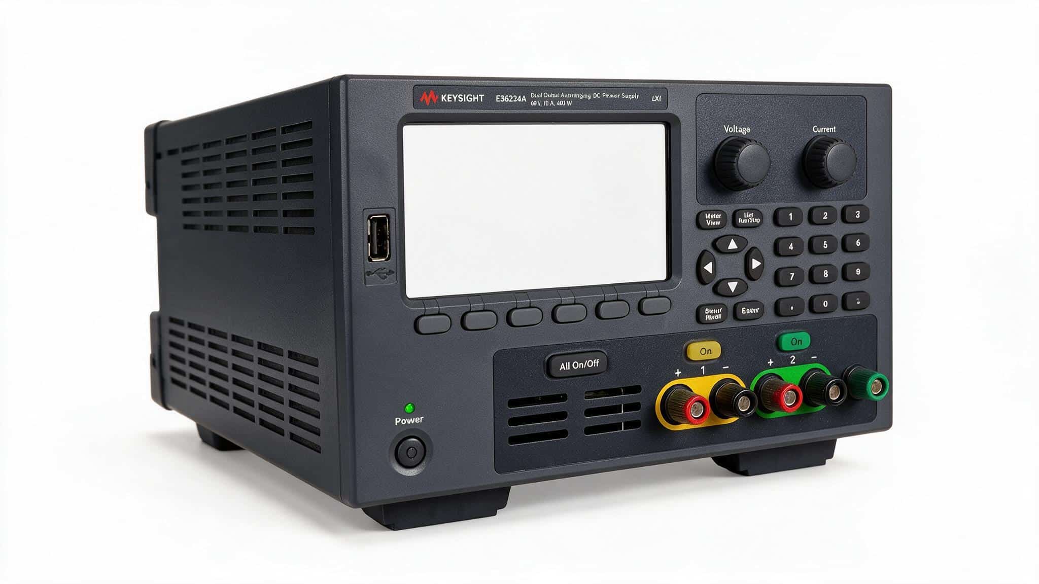 Bộ nguồn DC Keysight E36234A góc nghiêng trên nền trắng studio