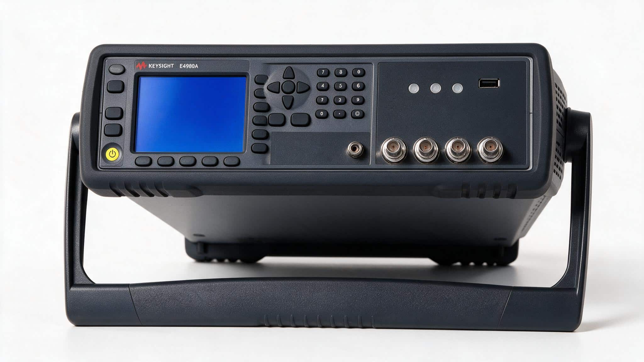 Máy đo LCR Keysight E4980A 20 Hz 2 MHz studio nền trắng