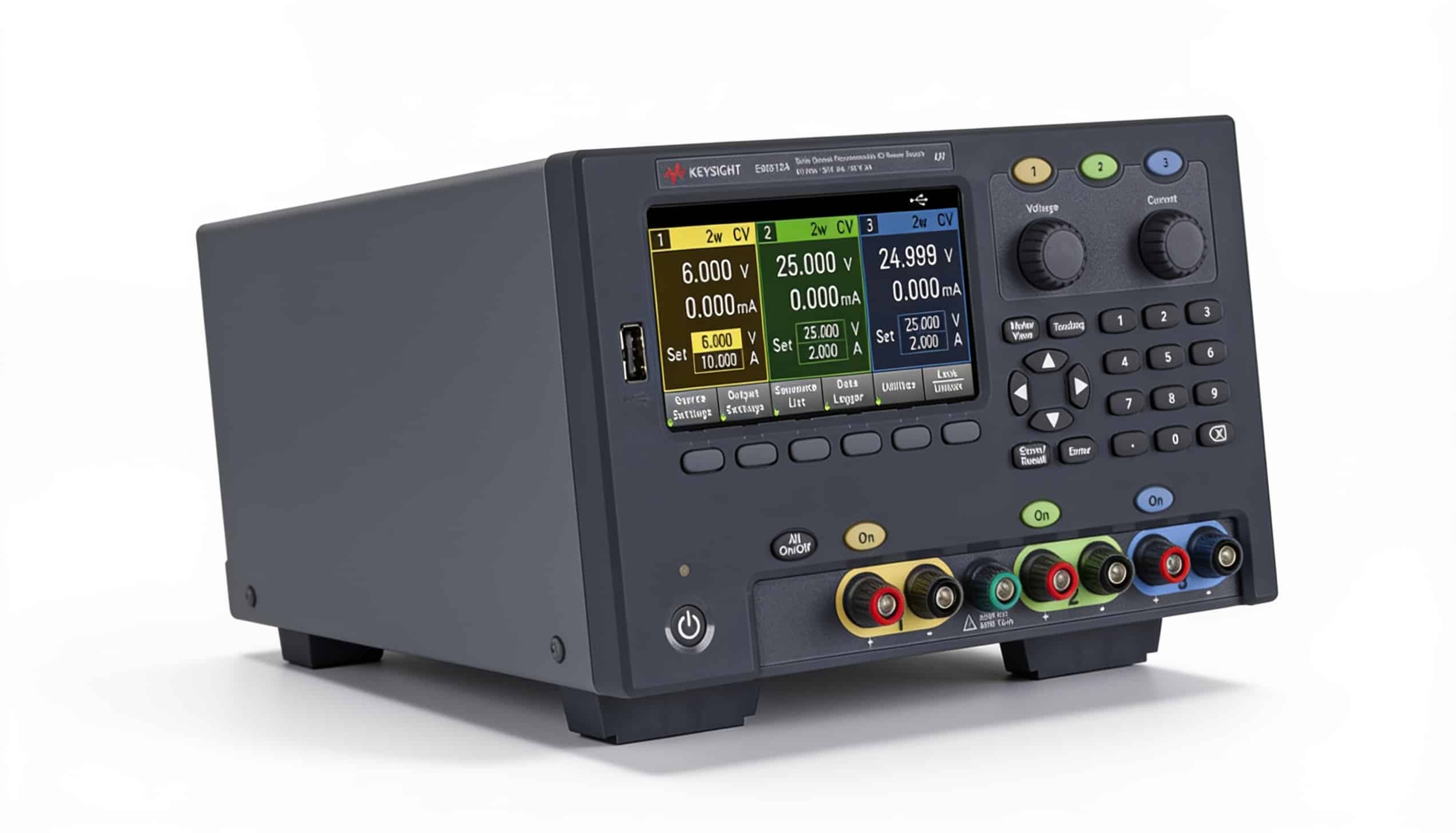 Bộ nguồn DC Keysight E36313A góc nghiêng phải trên nền trắng studio
