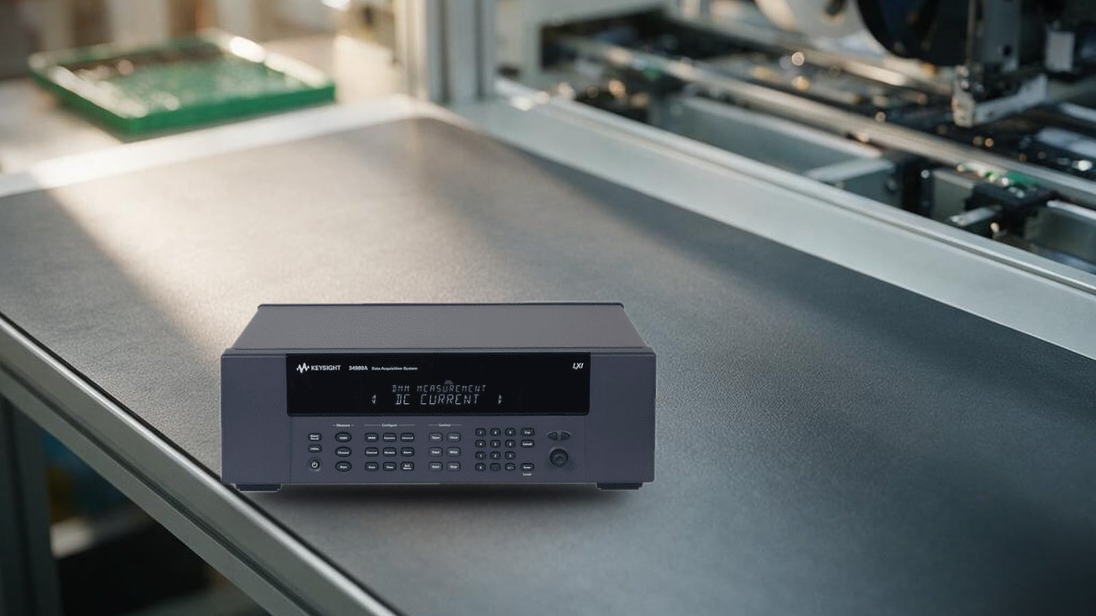 Khung chuyển mạch Keysight 34980A tại trạm kiểm tra bo mạch trên dây chuyền SMT