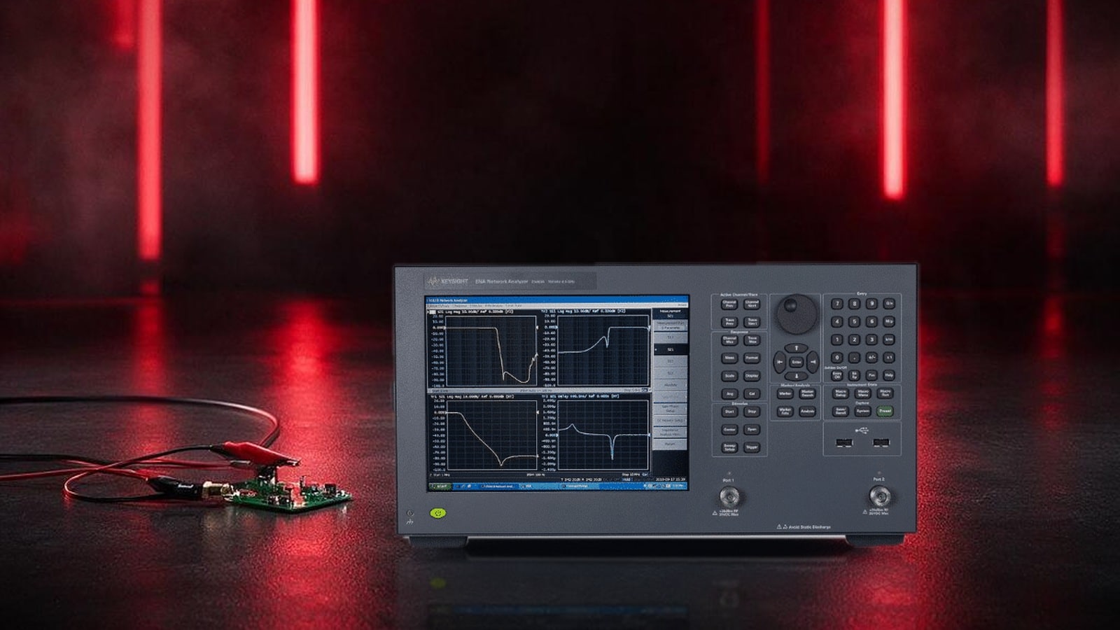 Máy phân tích mạng vector Keysight E5063A đo kiểm linh kiện RF trong studio đo lường