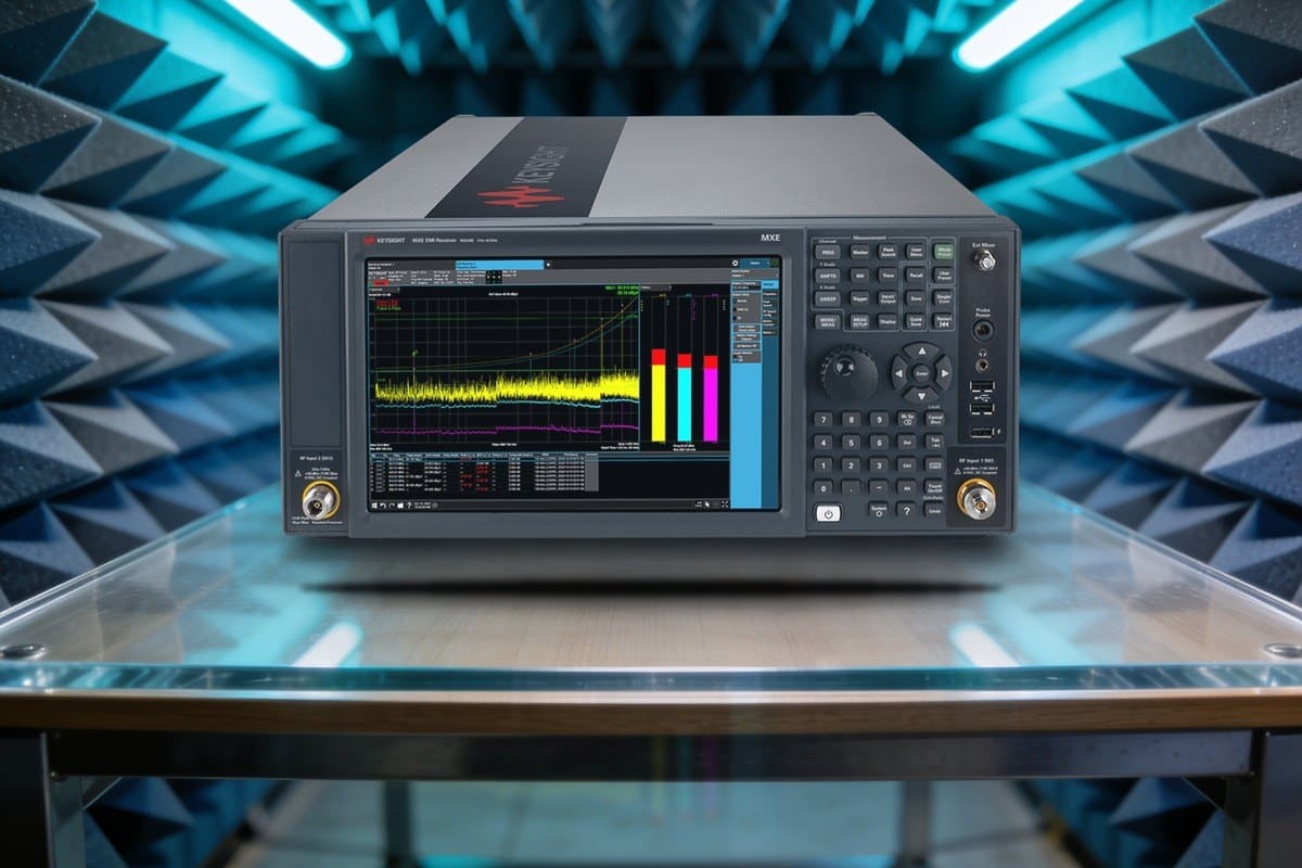 Máy thu đo EMI Keysight N9038B trong phòng đo EMC bán khử dội