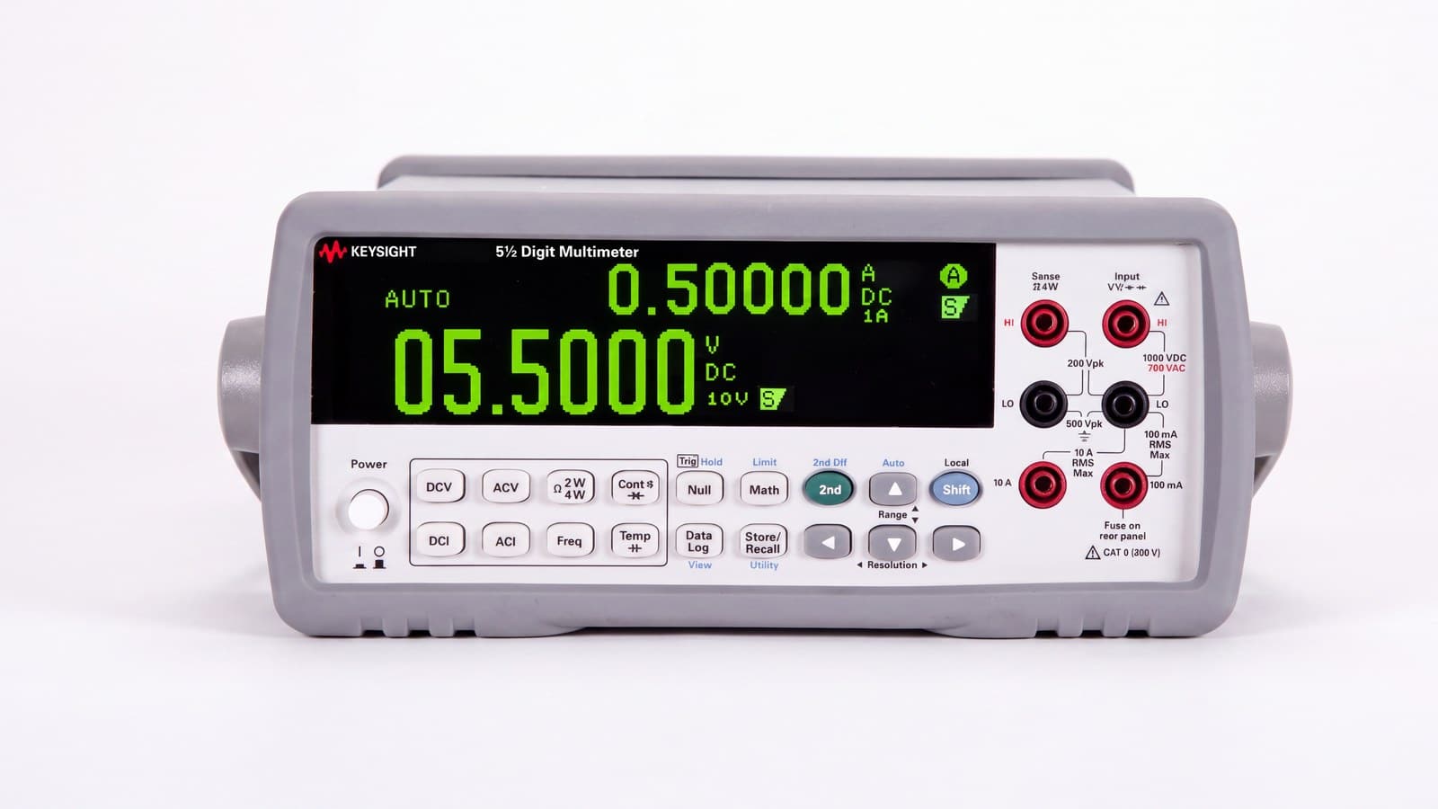 Cận cảnh mặt trước đồng hồ vạn năng Keysight 34450A với màn hình OLED hiển thị kép và bốn cọc đấu đầu vào ảnh studio nền trắng
