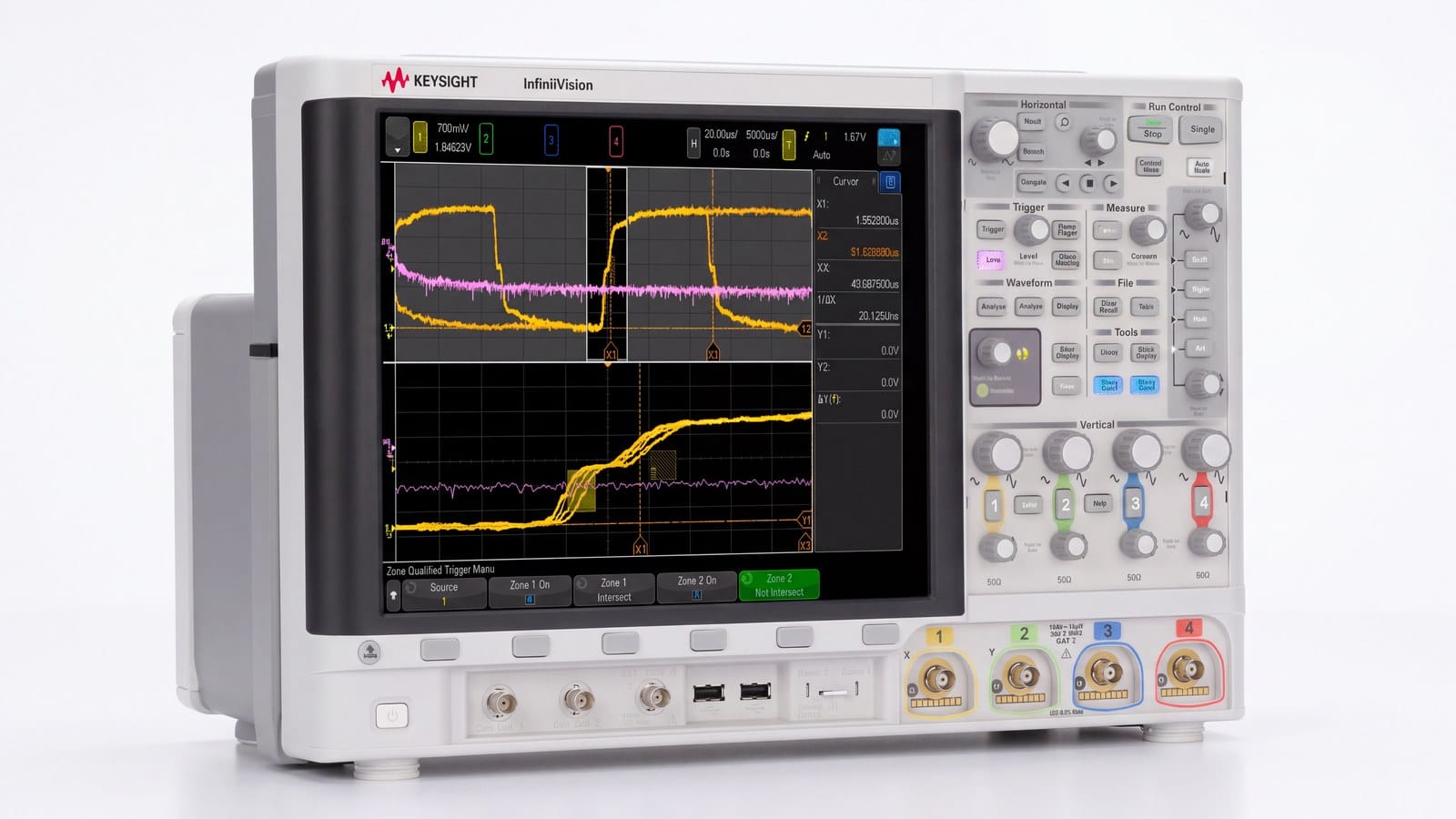 Máy hiện sóng Keysight DSOX4054A 500 MHz 4 kênh góc nghiêng ba phần tư ảnh studio nền trắng