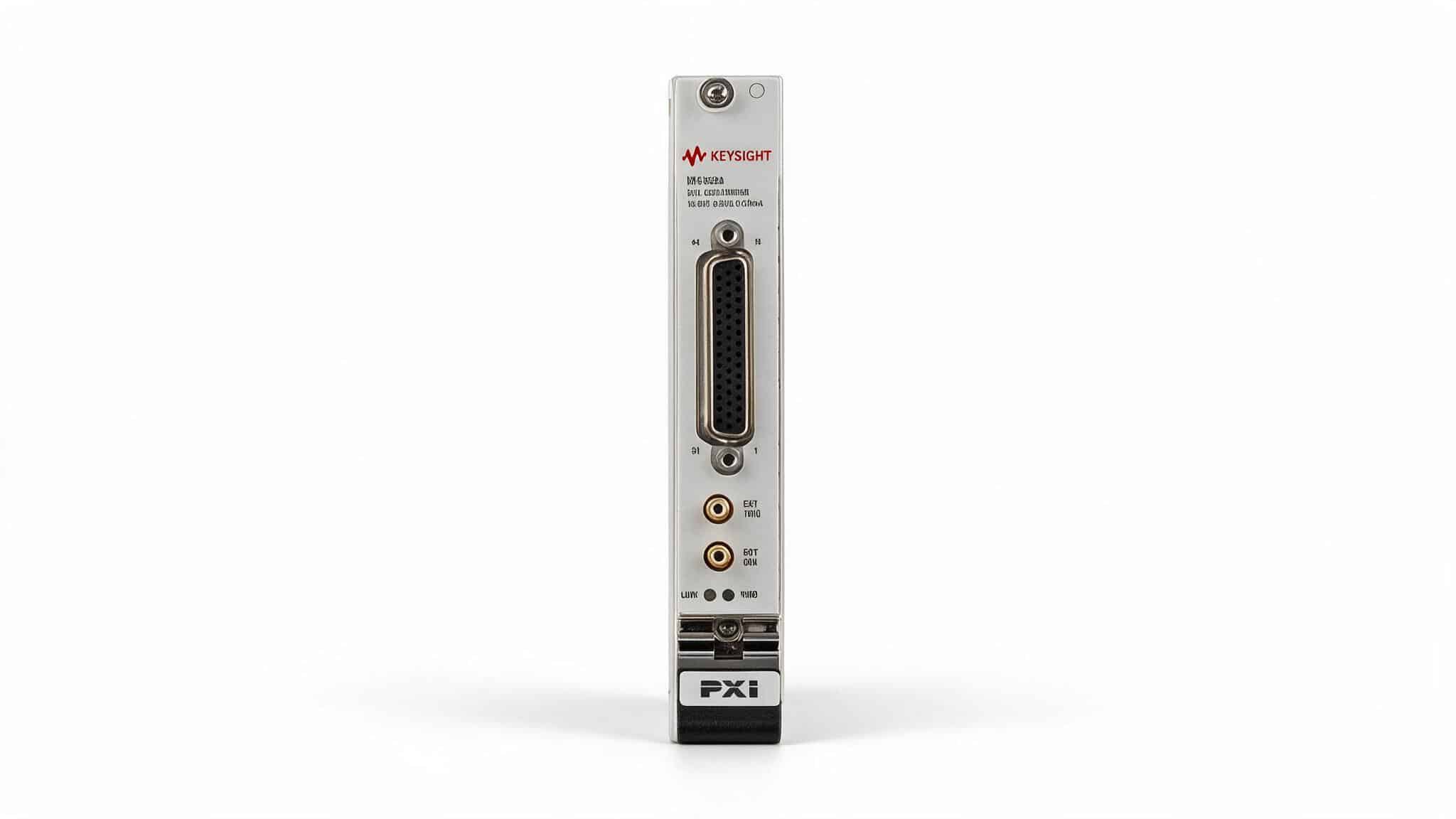 Bộ chuyển đổi D/A động PXI Keysight M9188A (16 kênh, 16-bit, 30V/20mA) — ảnh studio