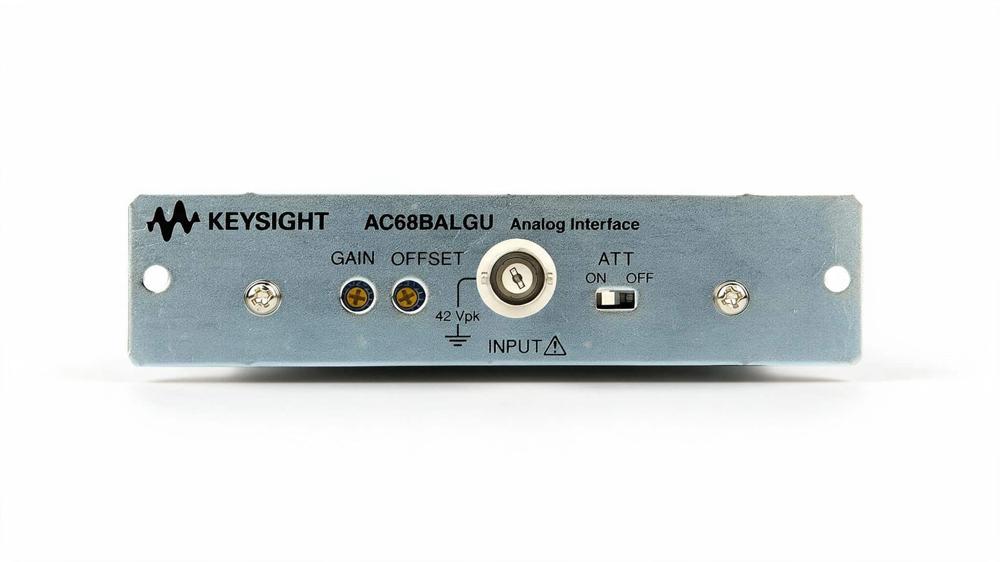 Bo giao diện tương tự Keysight AC68BALGU (cho nguồn AC dòng AC6800B) — ảnh studio