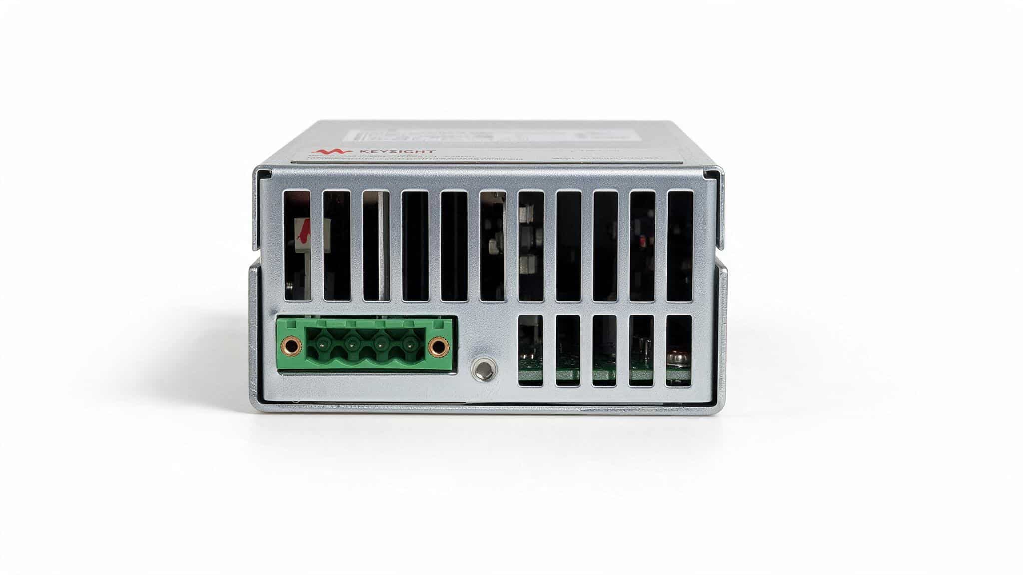 Mô-đun nguồn DC 2 góc phần tư Keysight N6783A (6V, ±3A, 18W) — ảnh studio