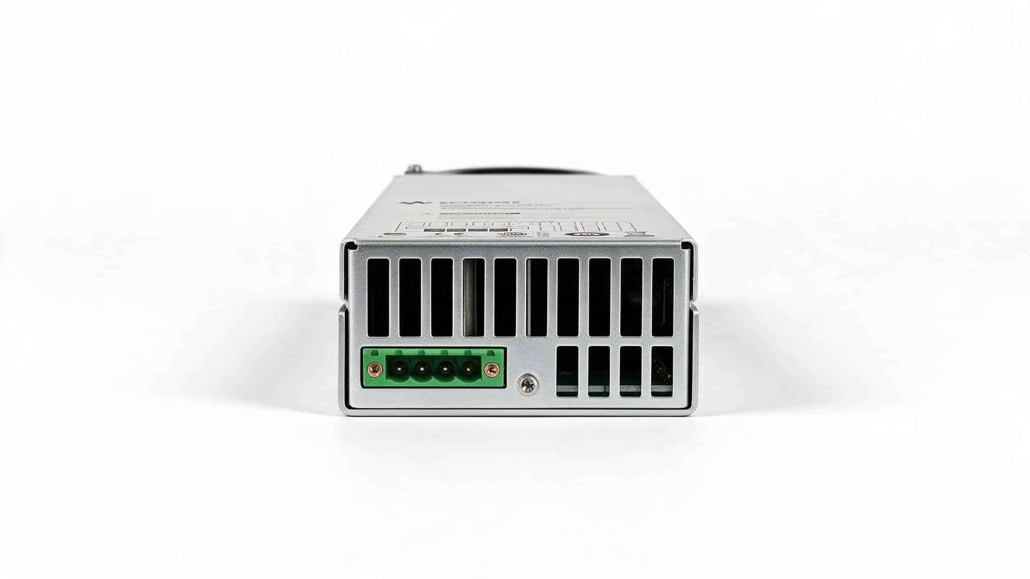 Keysight N6785A — Mô-đun nguồn-đo 2 góc phần tư (SMU) — ảnh studio