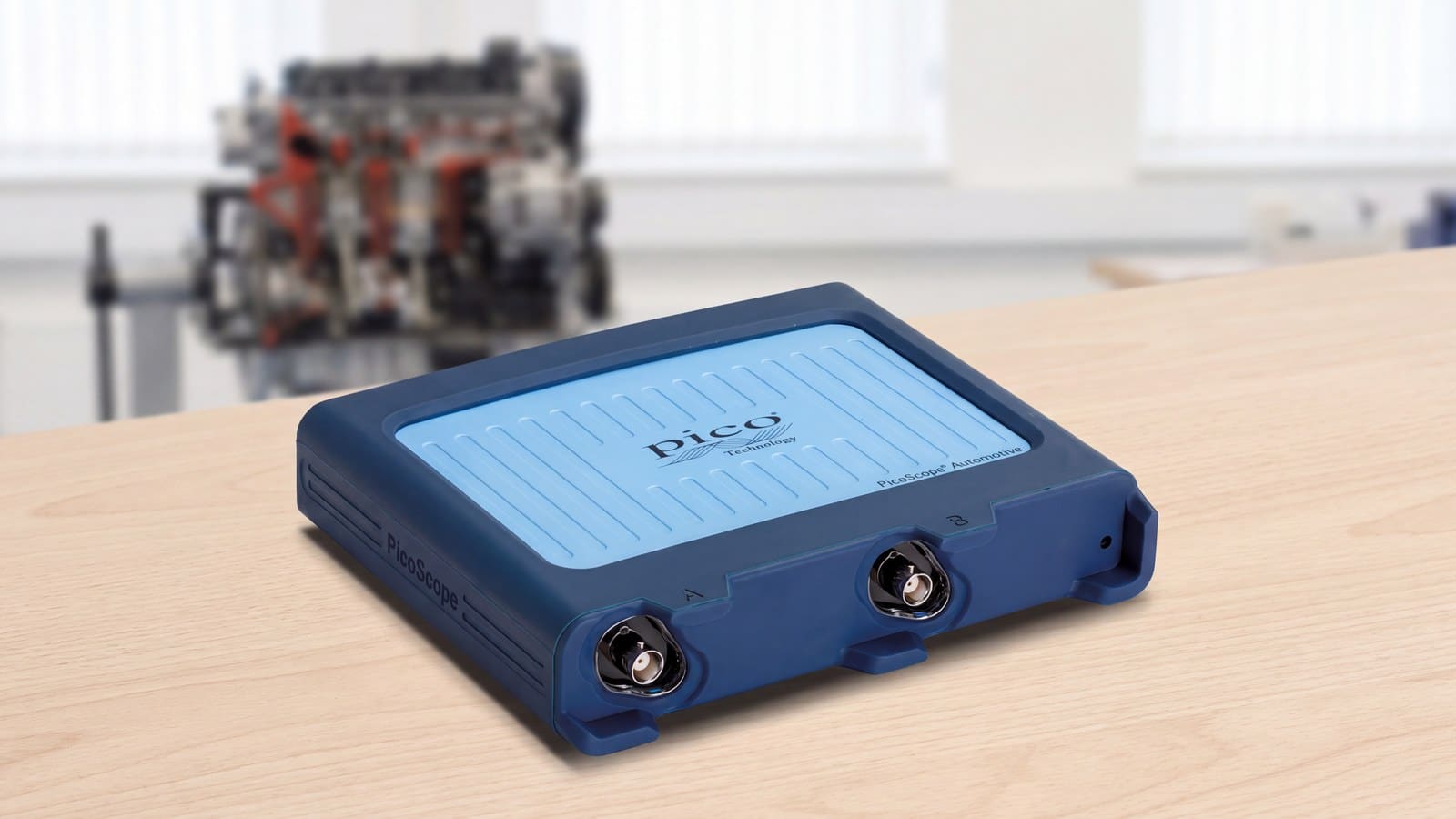 Học chẩn đoán ô tô bằng dạng sóng với máy hiện sóng PicoScope 4225A tại phòng thực hành