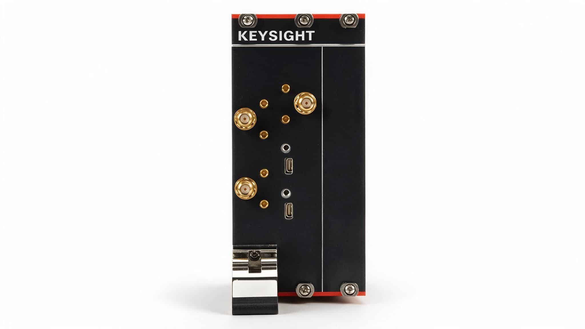 bo-thu-phat-vector-vxt-pxie-keysight-m9411a-studio Bộ thu-phát vector VXT PXIe Keysight M9411A — ảnh studio