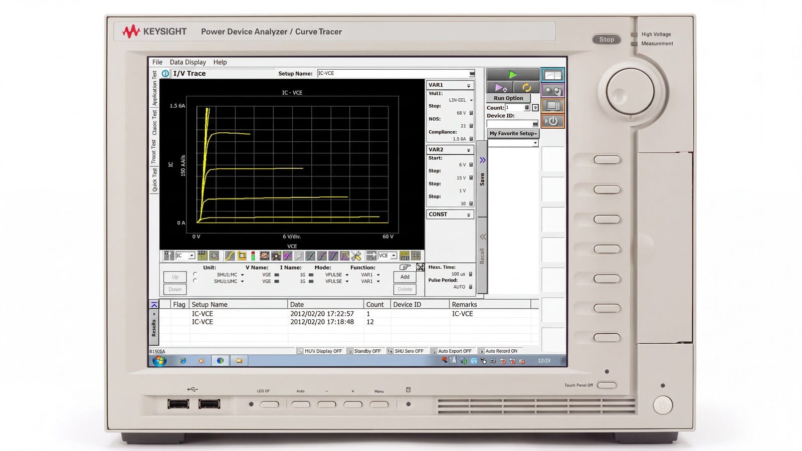 Mặt trước máy phân tích linh kiện công suất Keysight B1505A khi đo Id-Vg