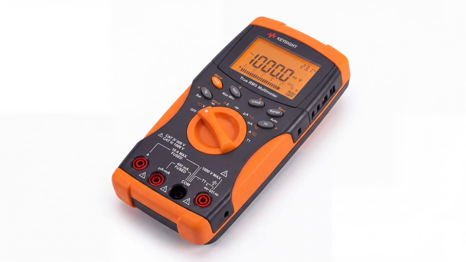 Kỹ thuật viên dùng đồng hồ vạn năng Keysight U1241B kiểm tra tủ điện và vòng dòng 4-20 mA tại nhà máy