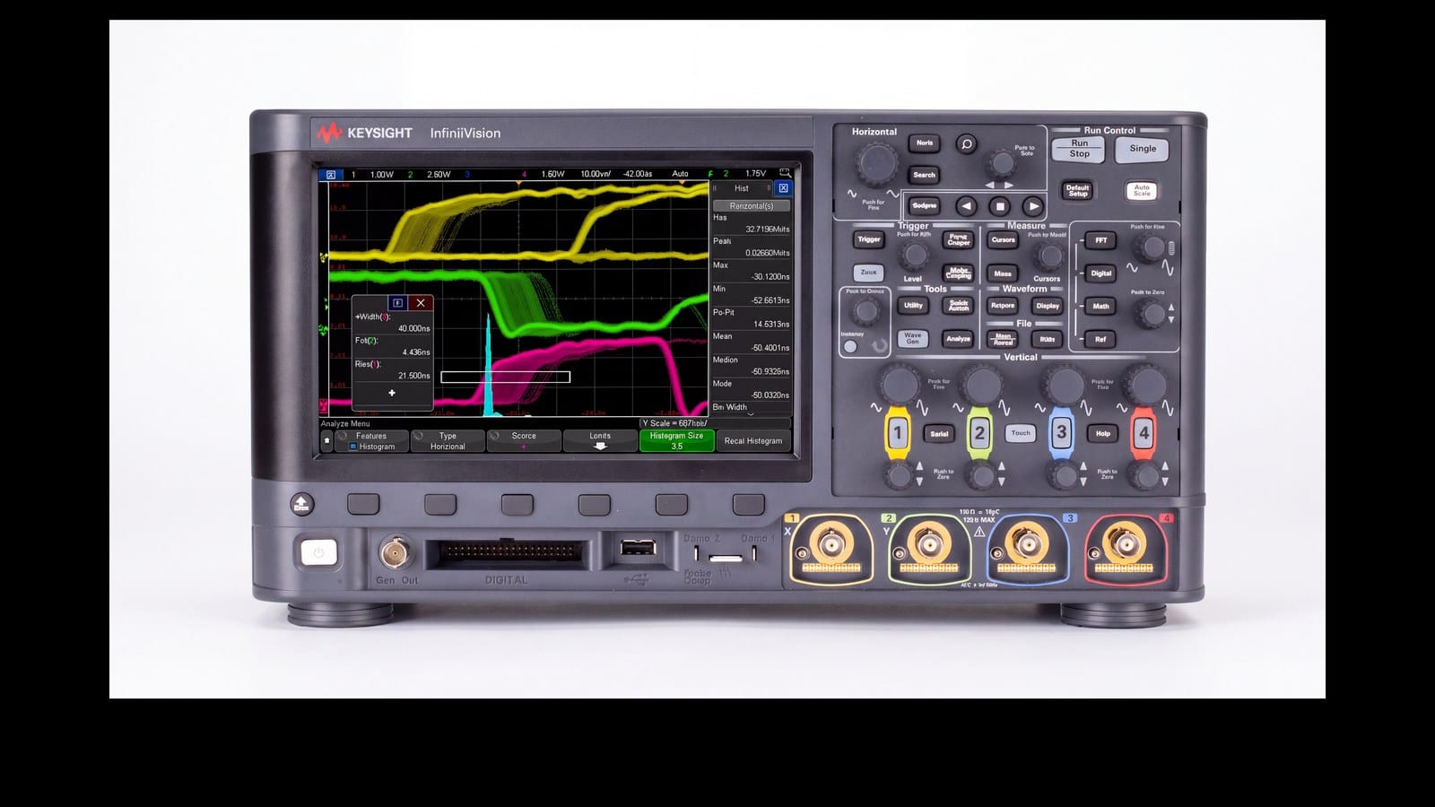 Mặt trước Keysight DSOX3014G với màn hình cảm ứng 8,5 inch và bốn đầu vào BNC