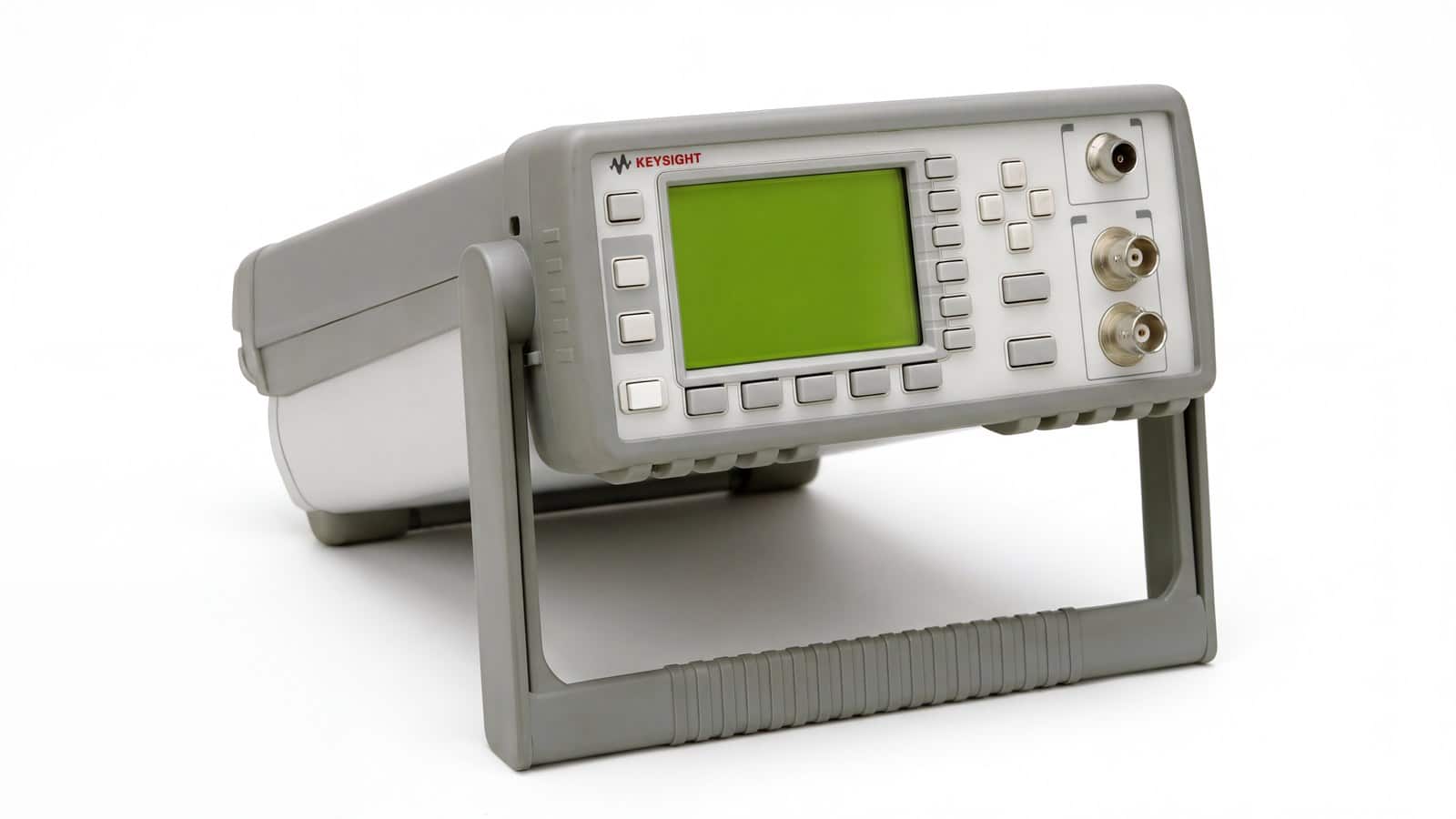 máy đo công suất đỉnh Keysight E4417A chụp studio nền trắng góc 3/4