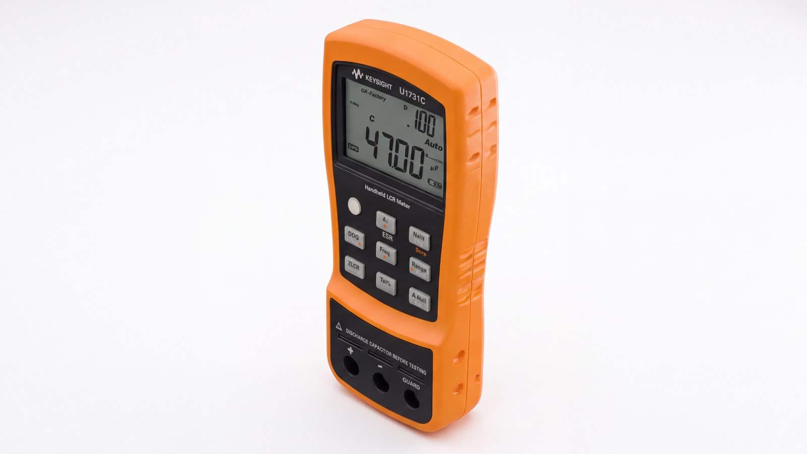 máy đo LCR cầm tay Keysight U1731C chụp studio nền trắng góc 3/4