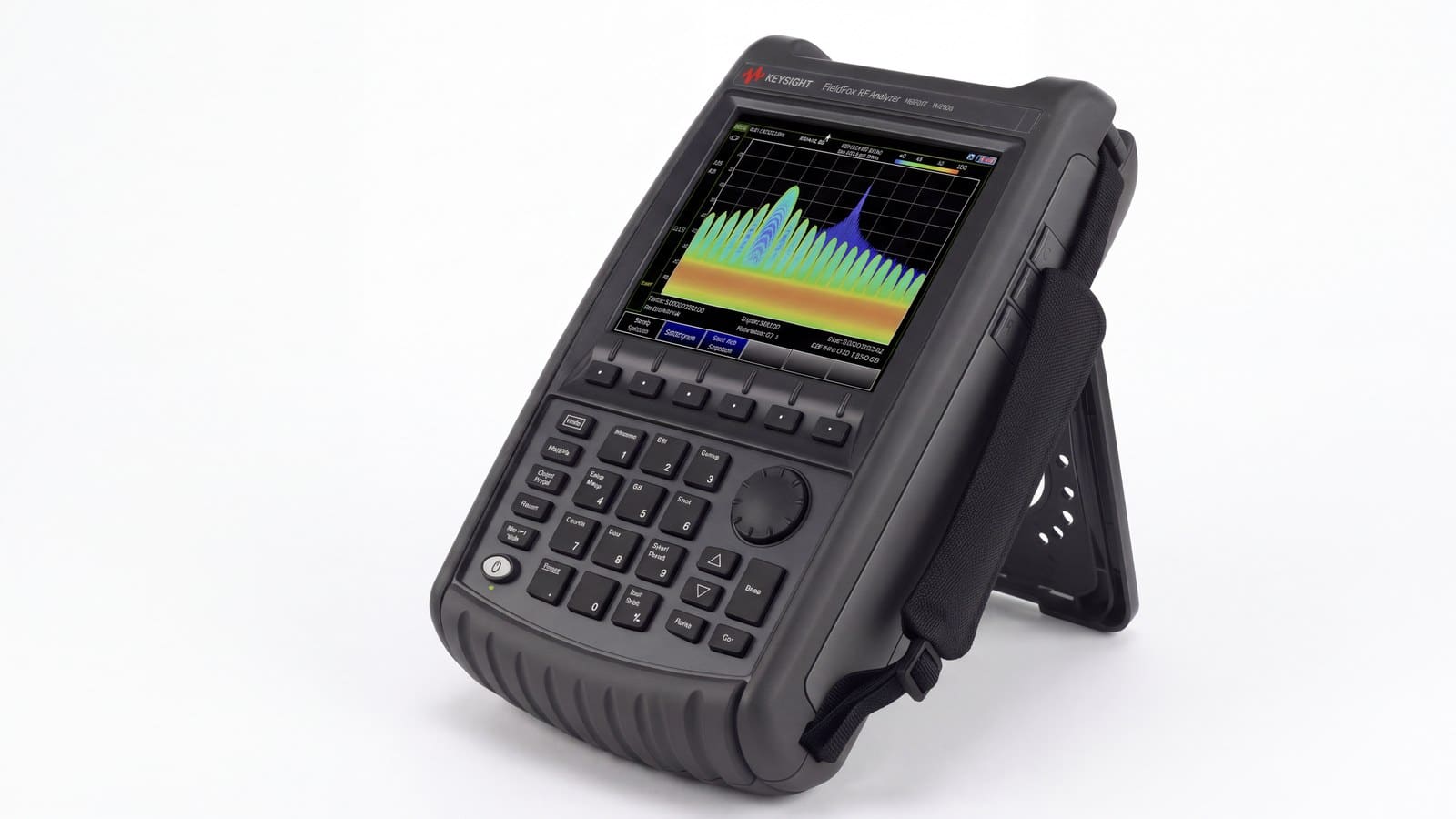 Máy Phân Tích RF & Vi Sóng Cầm Tay FieldFox Keysight N9914A đo cáp và ăng-ten tại trạm phát