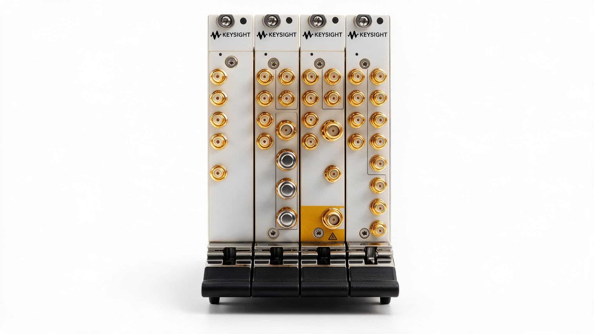 Keysight M9391A — Máy phân tích tín hiệu vector PXIe — ảnh studio