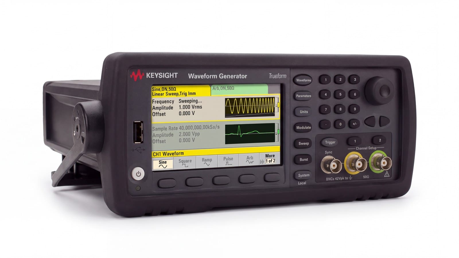 máy phát sóng hàm Trueform Keysight 33519B chụp studio nền trắng góc 3/4