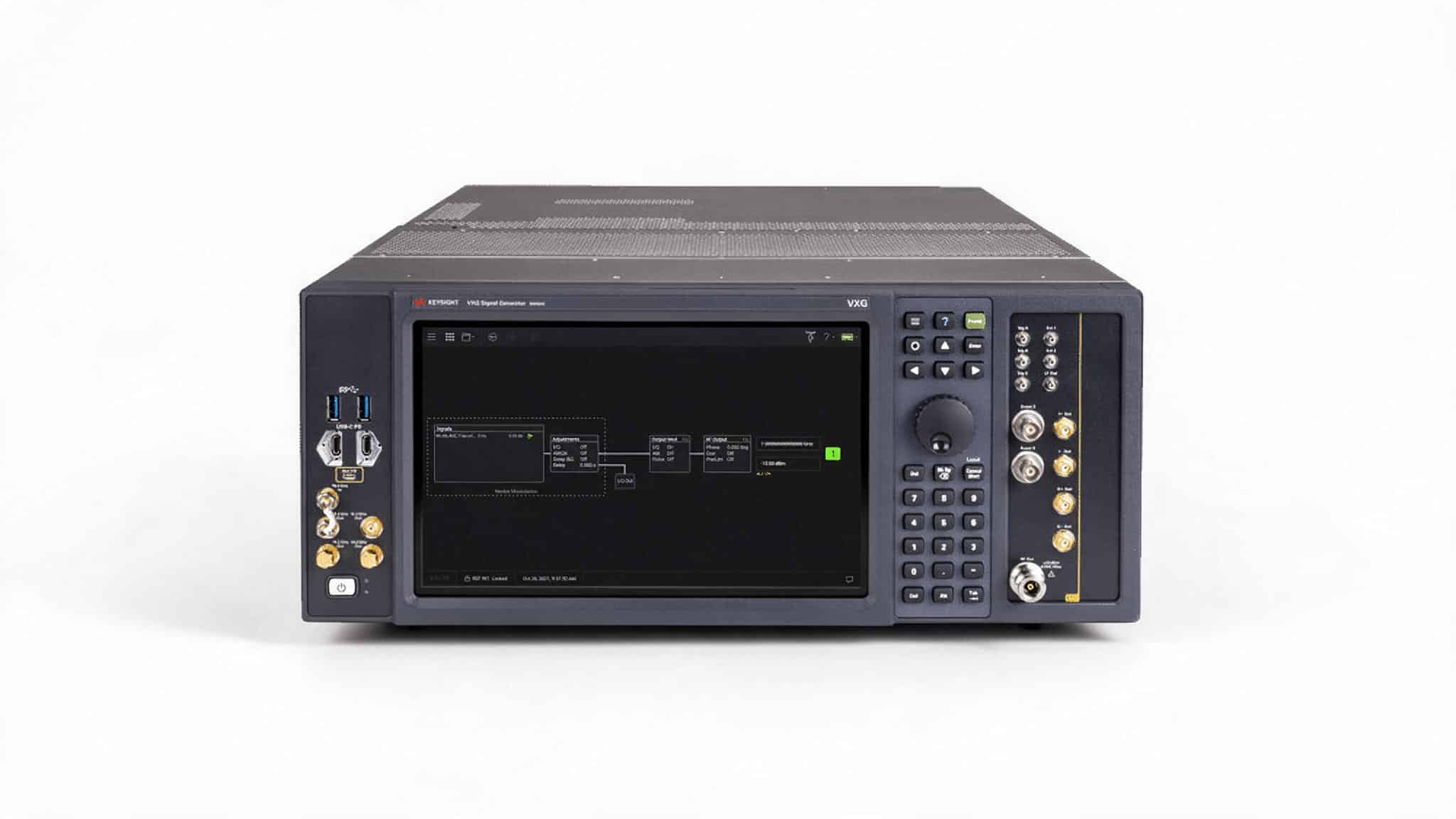 Keysight M9484C — Máy phát tín hiệu vector VXG PXIe — ảnh studio
