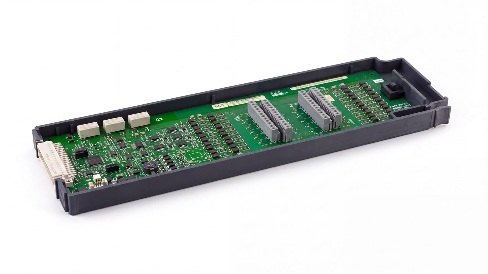 mô-đun ghép kênh 20 kênh (solid-state) Keysight DAQM900A chụp studio nền trắng góc 3/4