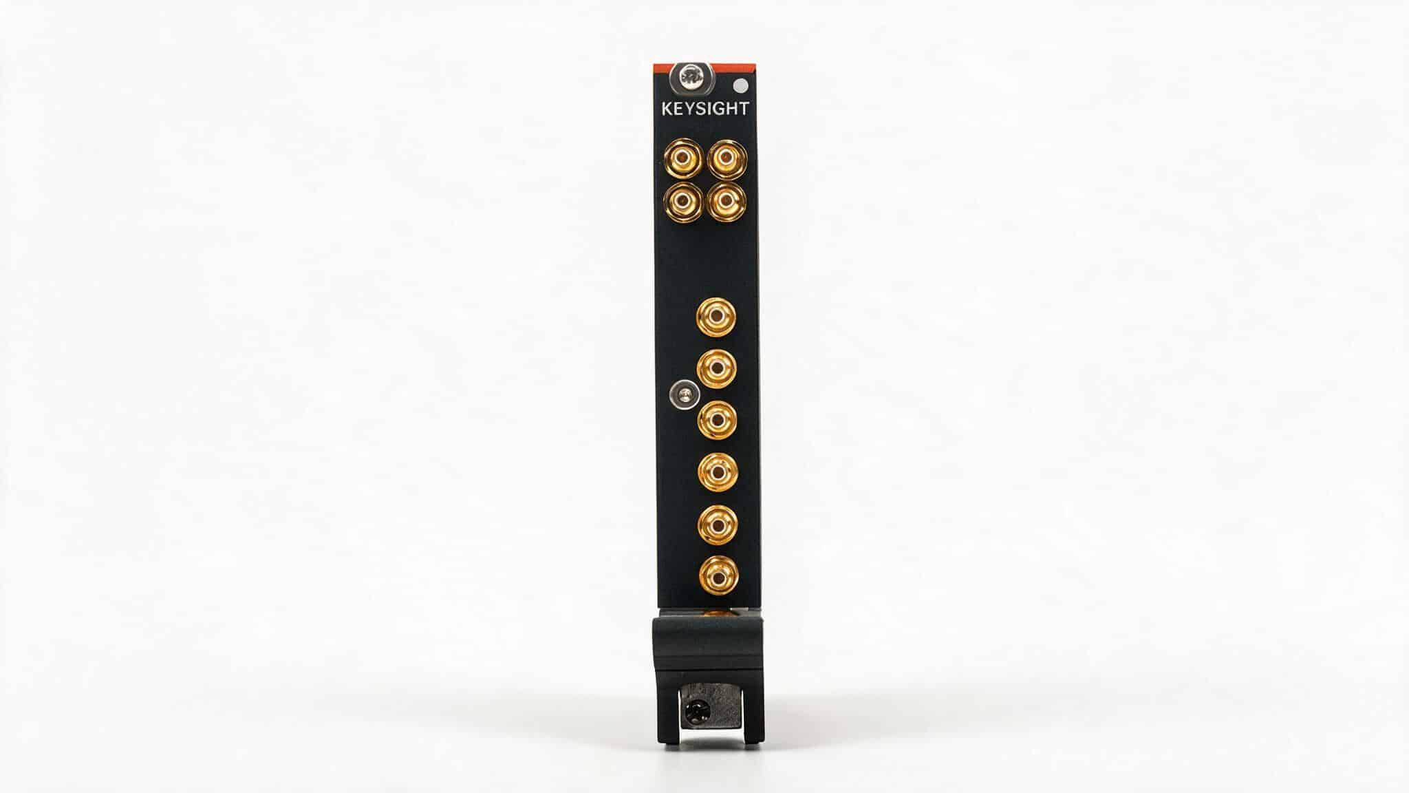 Keysight M9336A — Mô-đun phát sóng tùy ý AWG PXIe — ảnh studio