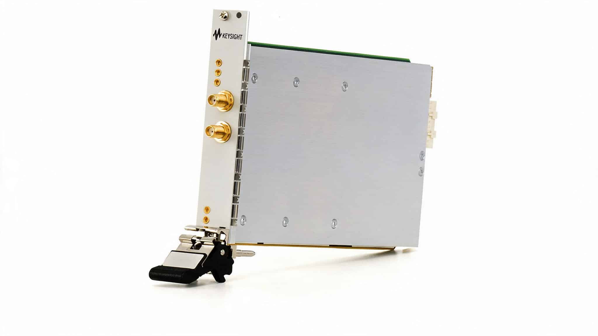 mo-dun-so-hoa-digitizer-pxie-keysight-m9202a-studio Mô-đun số hóa (digitizer) PXIe Keysight M9202A — ảnh studio