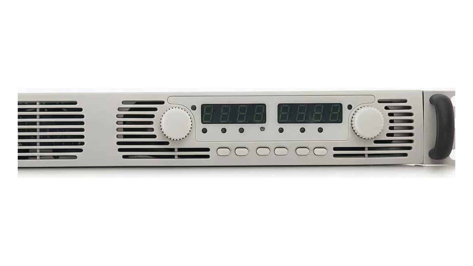 Mặt trước Keysight N5768A với núm chỉnh điện áp dòng điện và màn hình hiển thị đồng thời