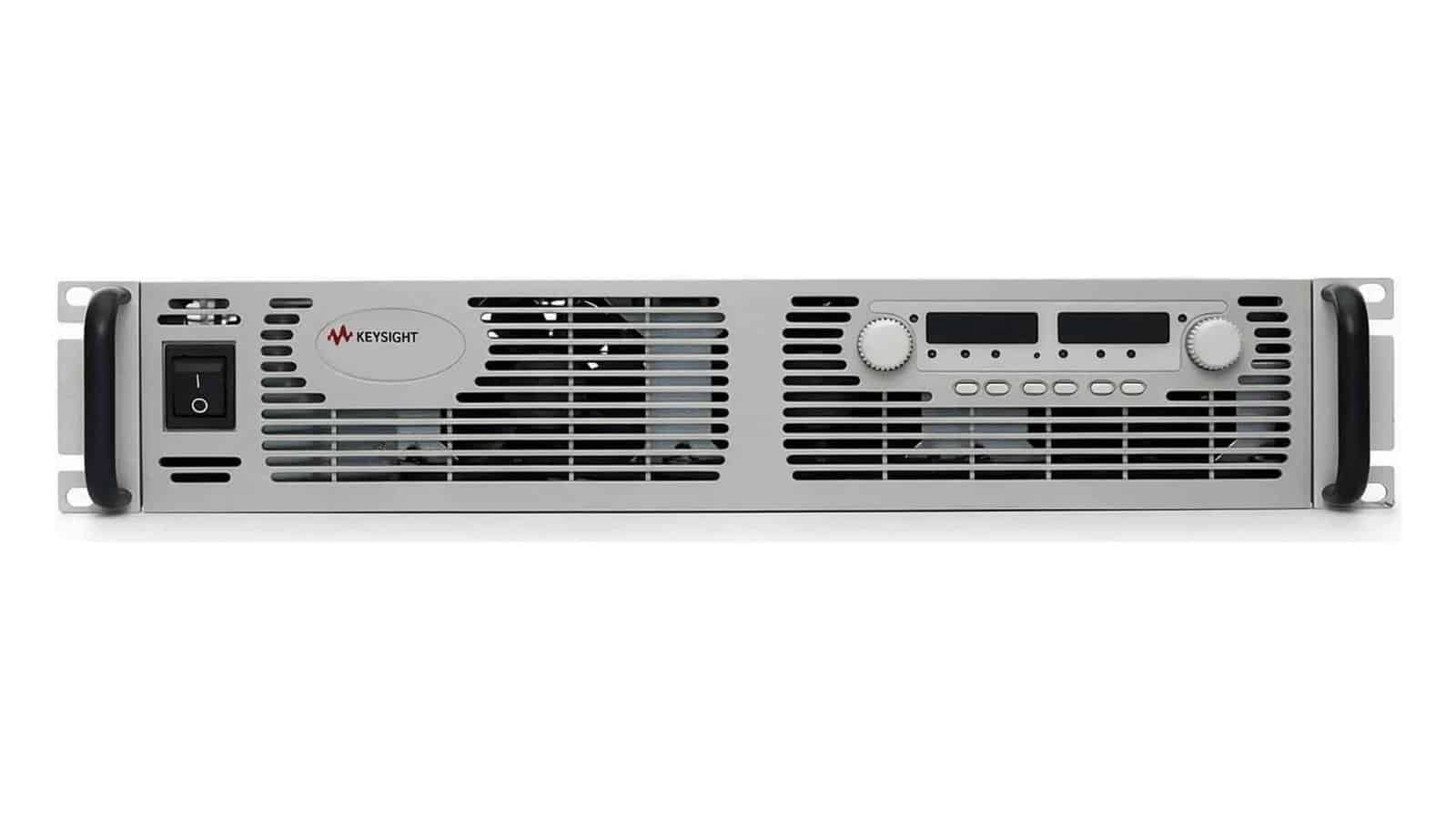 Mặt trước bộ nguồn Keysight N8731A với núm chỉnh điện áp, dòng và màn hình hiển thị