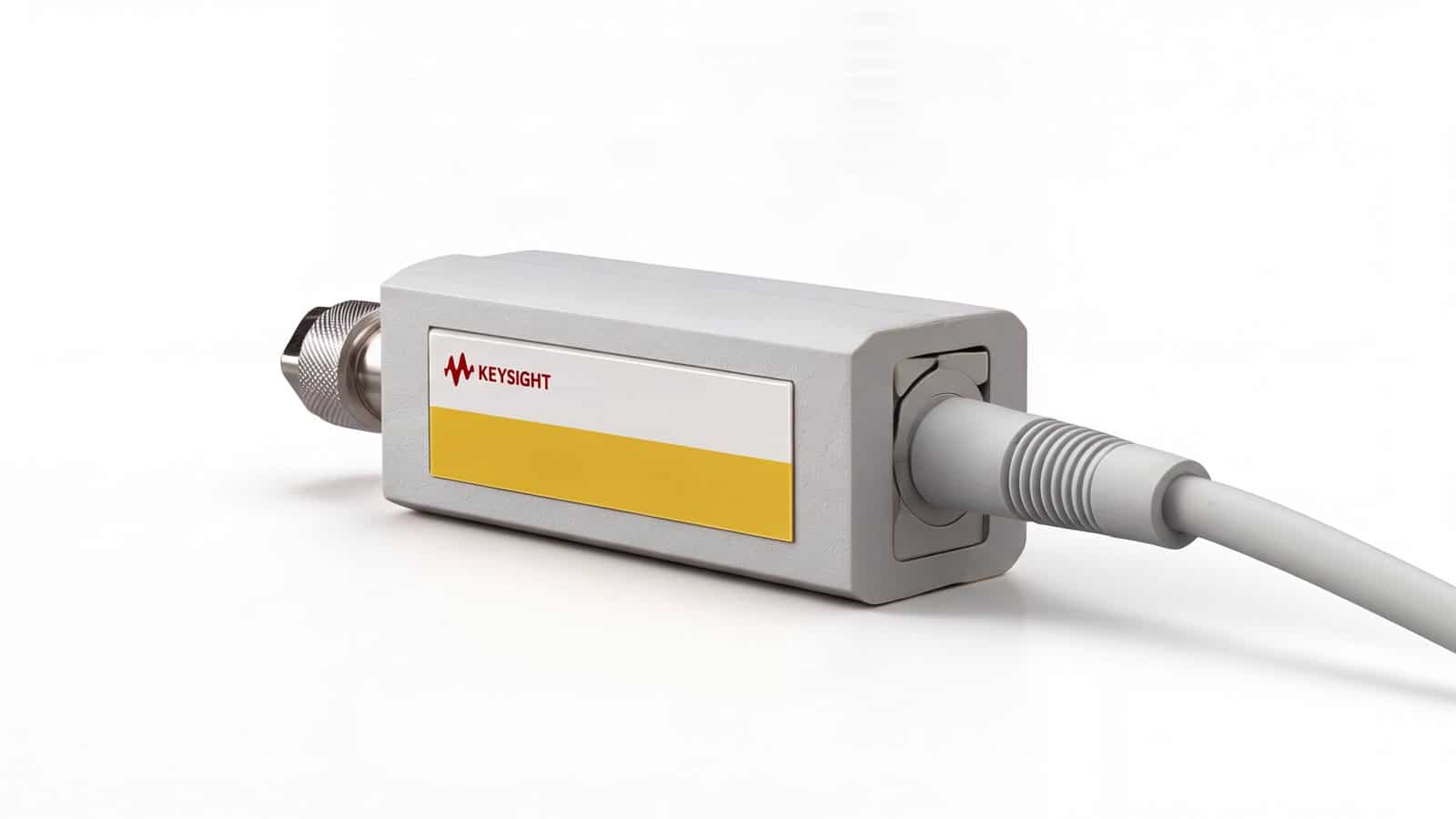 cảm biến công suất băng rộng Keysight N1924A chụp studio nền trắng góc 3/4