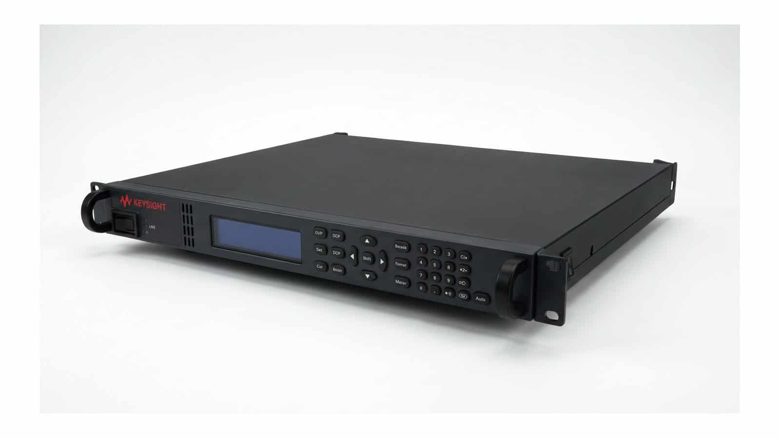 hệ nguồn tiên tiến APS Keysight N6954A - ảnh studio nền trắng, góc 3/4
