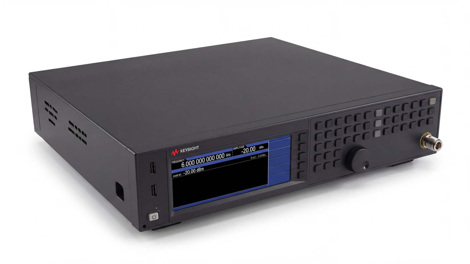 bộ tạo tín hiệu analog Keysight N5181B chụp studio nền trắng góc 3/4