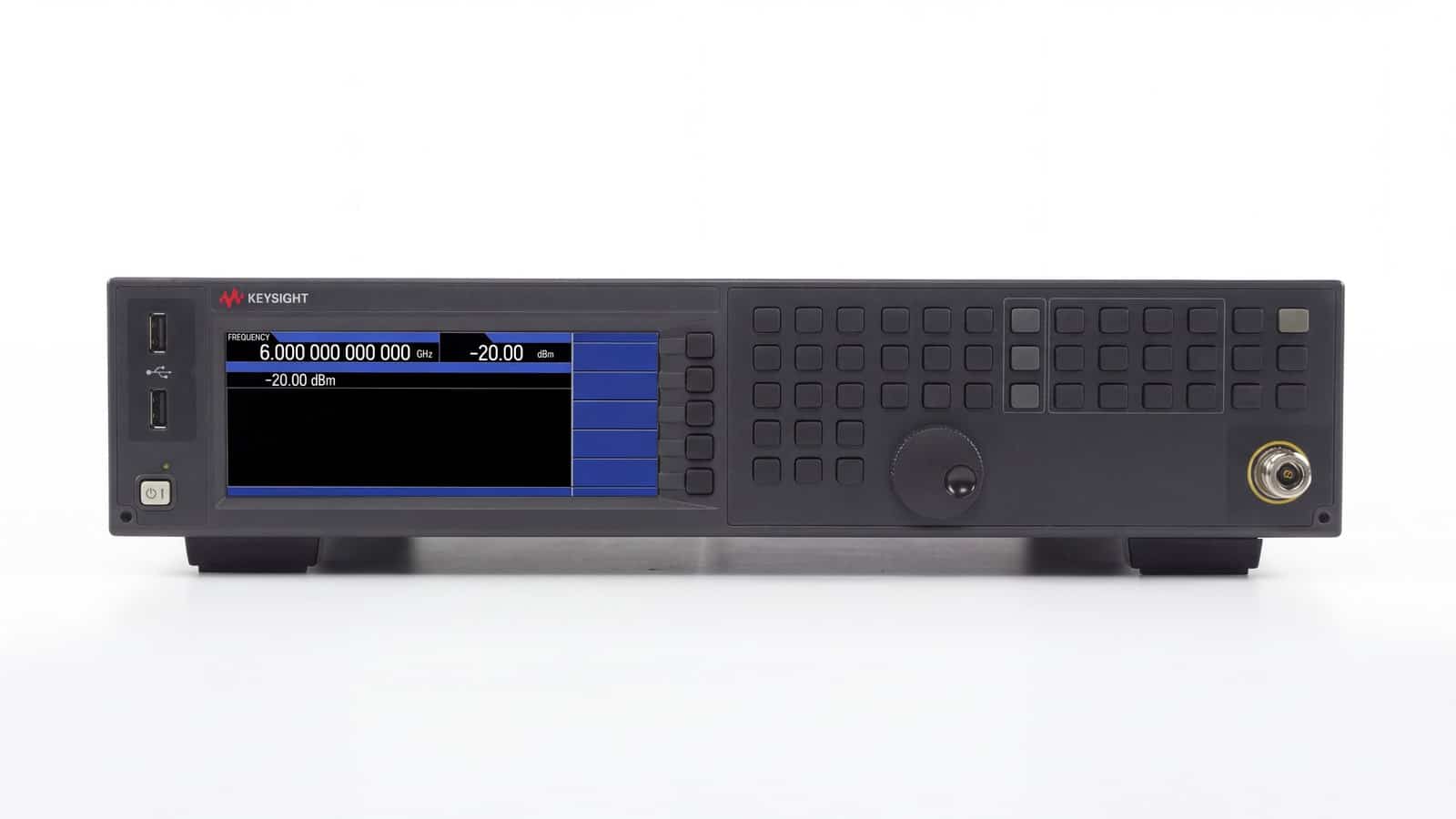 Mặt trước Keysight N5181B máy phát tín hiệu analog với đầu ra RF Type N