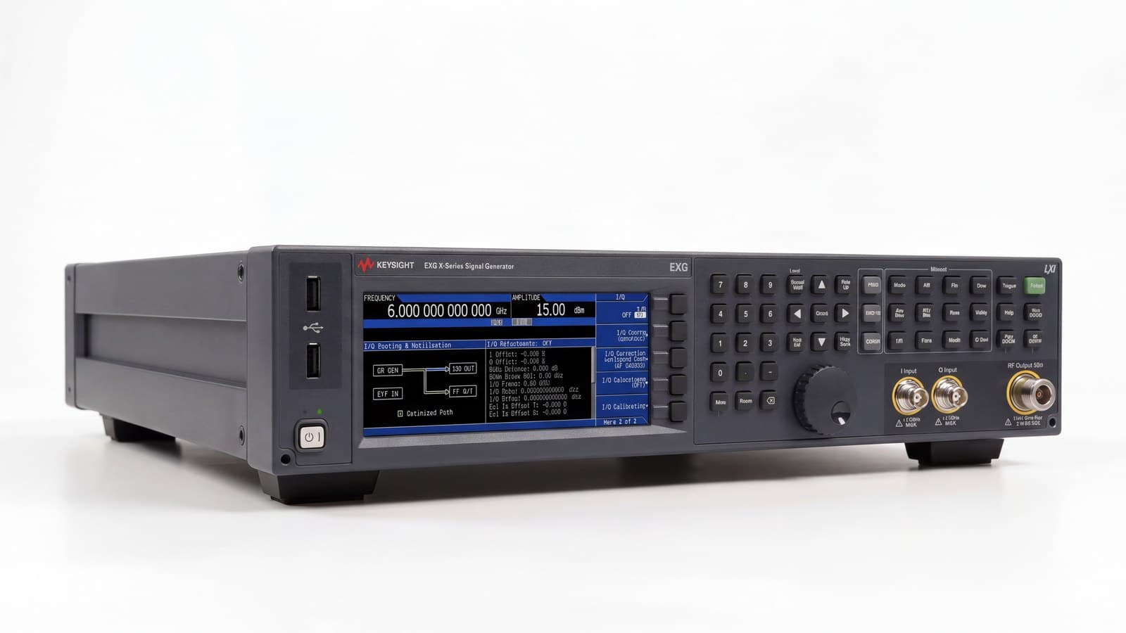 máy phát tín hiệu vector EXG Keysight N5172B chụp studio nền trắng góc 3/4