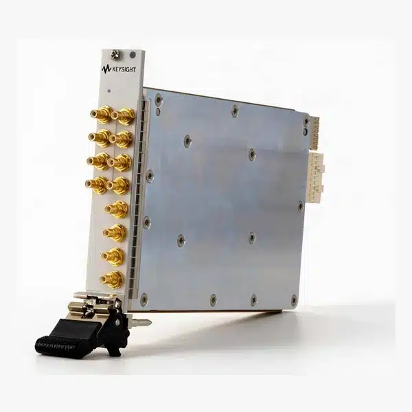 Mô-đun chuẩn tần số PXIe Keysight M9300A — ảnh studio