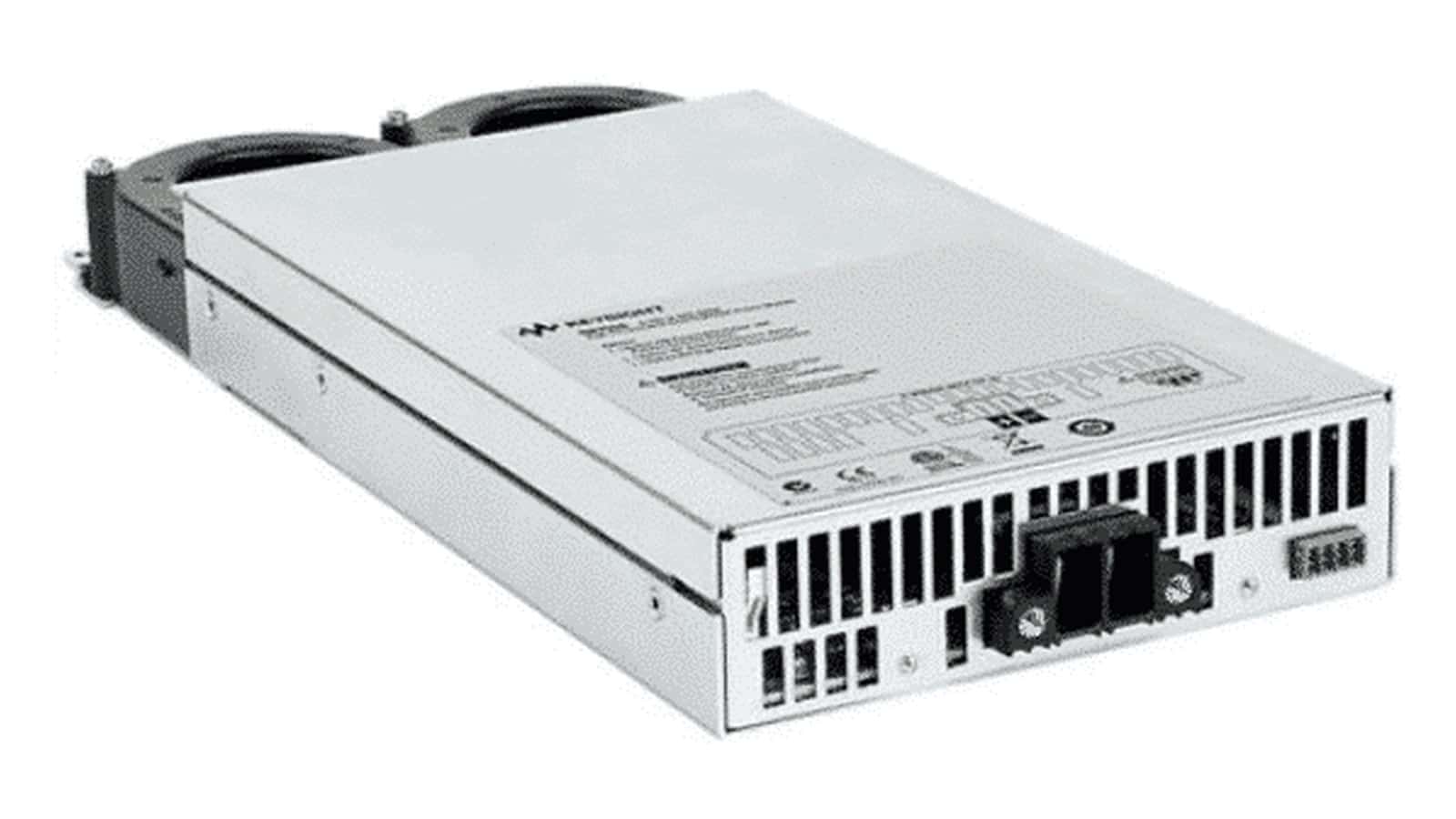 Mặt trước Keysight N6753A module nguồn DC 20 V 50 A 300 W chiếm hai khe